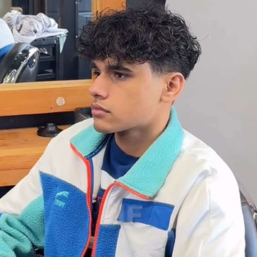 Fringe with Textured Curly